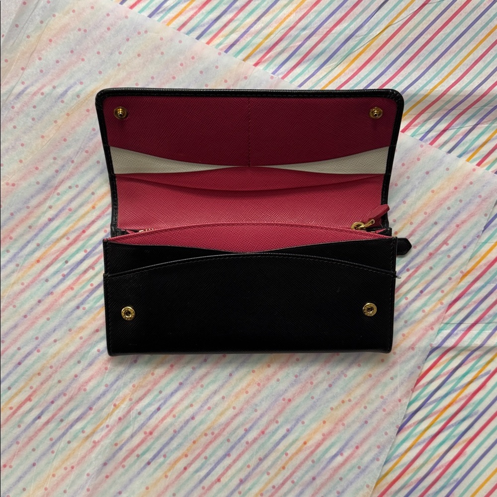 Prada Black Leather Wallet with Gold Logo - Picture 13 of 14